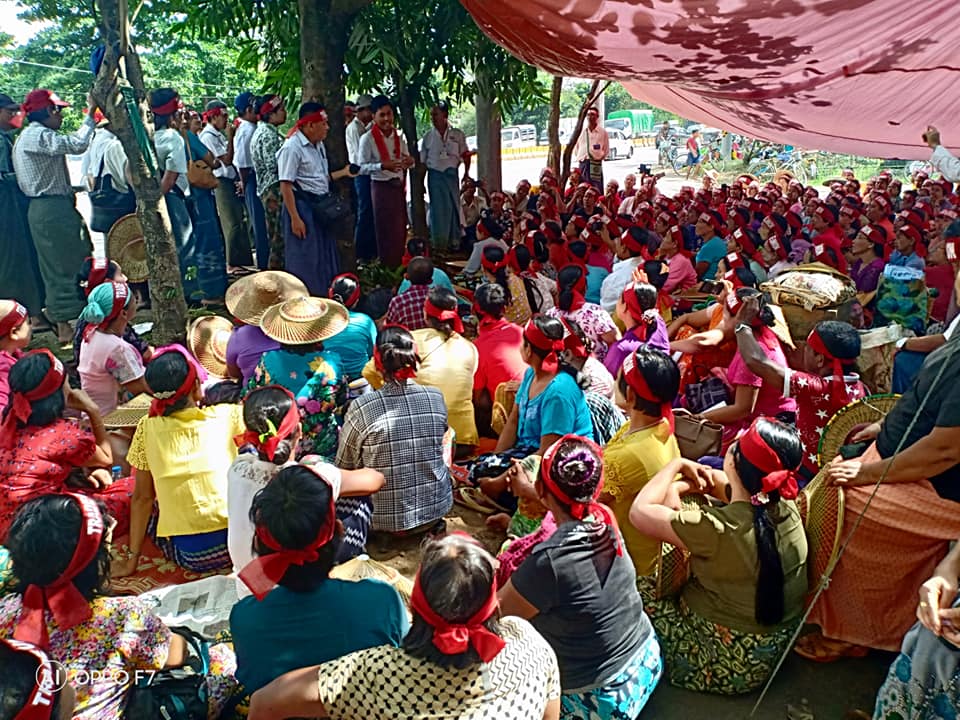 အုတ္က်င္းဂုန္နီအိတ္စက္႐ုံအလုပ္သမားမ်ား လုပ္ငန္းခြင္ ျပန္၀င္ခြင့္ရေရးေတာင္းဆို
