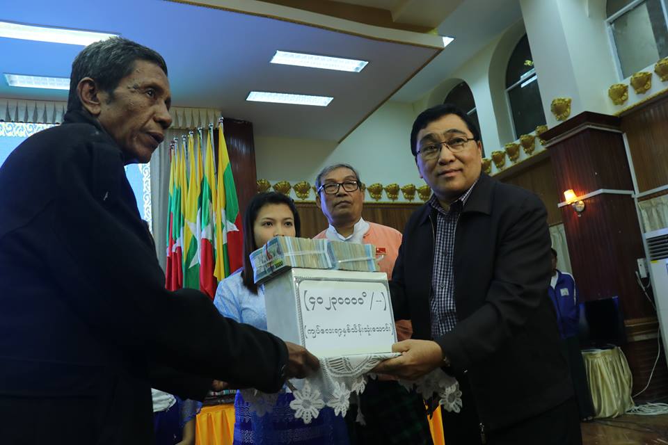 ရိကၡာသယ္ခြင့္ႏွင့္စစ္ေရွာင္မ်ား ေနရပ္ျပန္ႏုိင္ေရး တပ္မေတာ္ႏွင့္ညႇိႏႈိင္းမည္ဟု လူကယ္ျပန္ဝန္ႀကီးေျပာ
