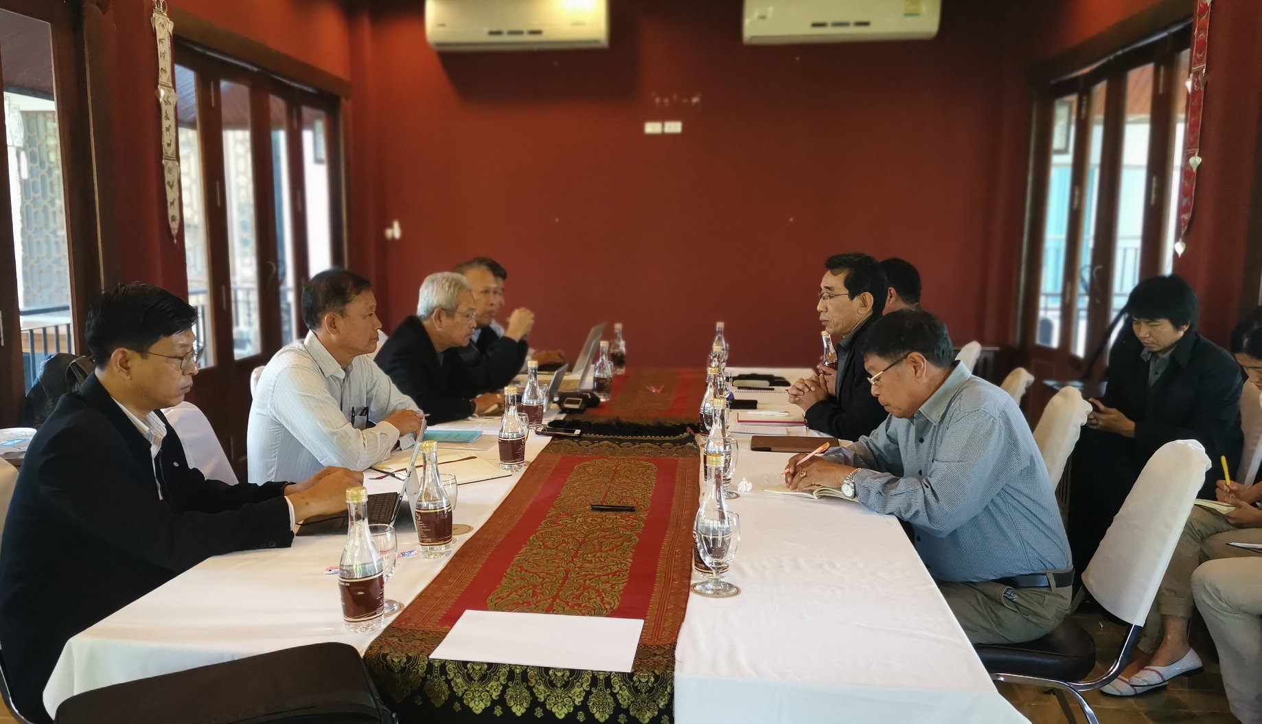 အန္စီေအလက္မွတ္ေရးထုိးႏိုင္ေရး ေကအန္ပီပီႏွင့္ ၿငိမ္းခ်မ္းေရးေကာ္မရွင္ ေဆြးေႏြး