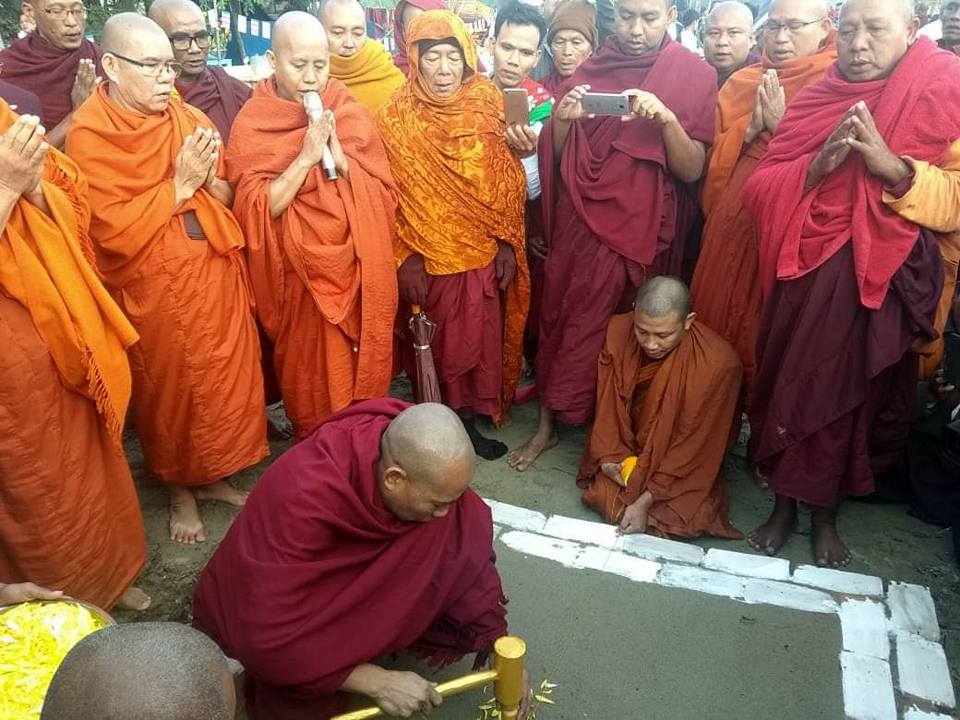 တိုင္​းအစိုးရက ​ေဆာက္​လုပ္​ခြင့္မျပဳ​သည့္ၾကားမွ ကိုယ္ပိုင္အထက္တန္းေက်ာင္း ပႏၷက္​႐ိုက္​