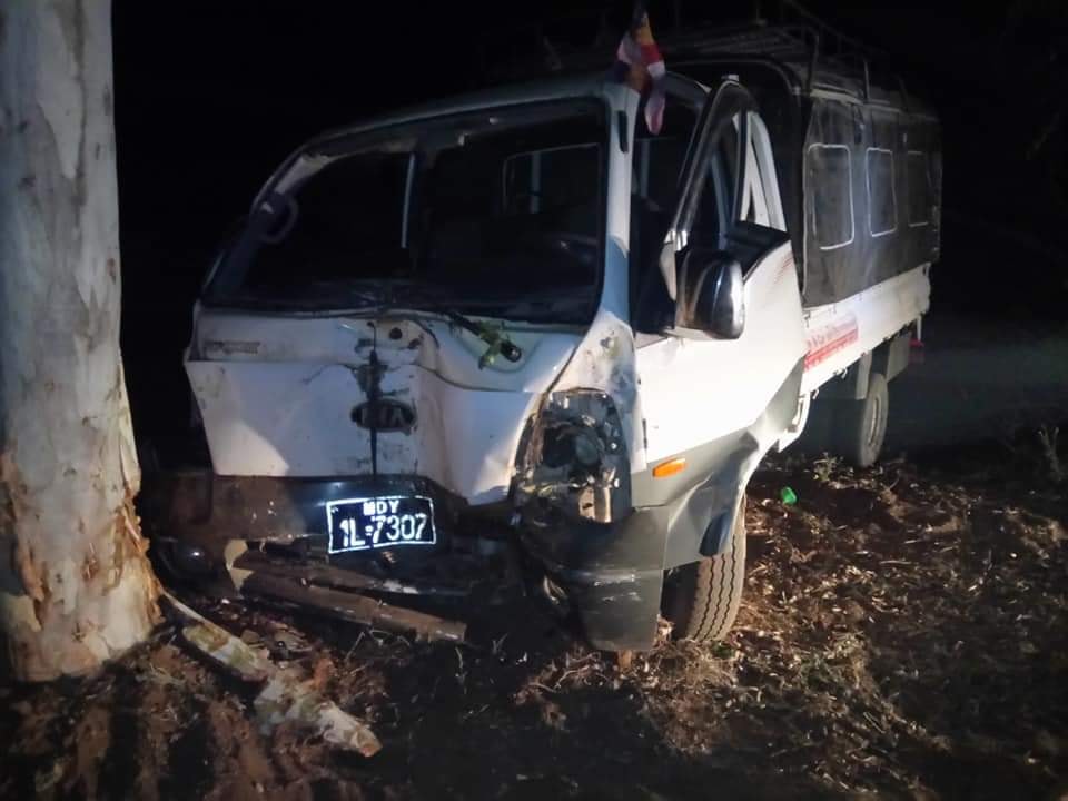 ဘုရားဖူးယာဥ္​ သစ္​ပင္​ဝင္​တိုက္၍ ၁ ဦး​ေသ၊ ၁၉ ဦး ဒဏ္​ရာရ