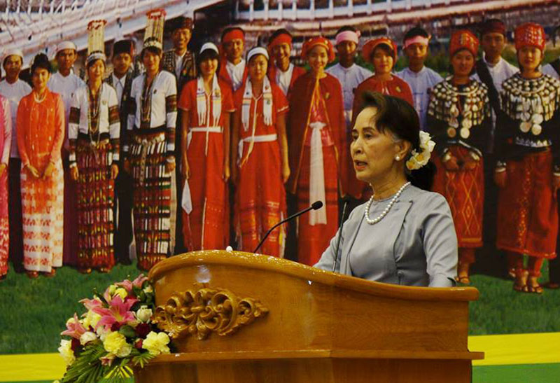 ႏုိင္ငံအက်ဳိးအတြက္ ရပ္တည္ရဲသည့္သတၱိ ရွိၾကရန္ လႊတ္ေတာ္အမတ္မ်ားကို တိုက္တြန္း