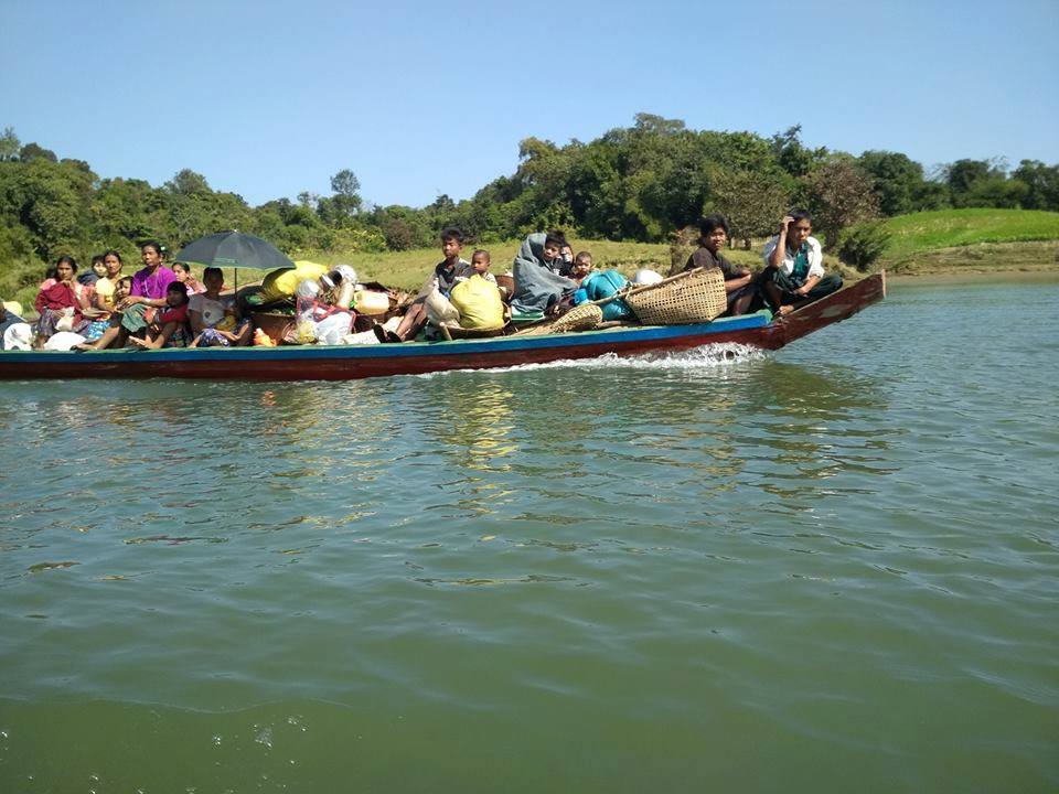 တိုက္ပြဲျဖစ္ပြားခဲ့သည့္ ေက်ာက္ေတာ္ၿမိဳ႕နယ္ ေက်းရြာမ်ား၌  စားနပ္ရိကၡာျပတ္လပ္