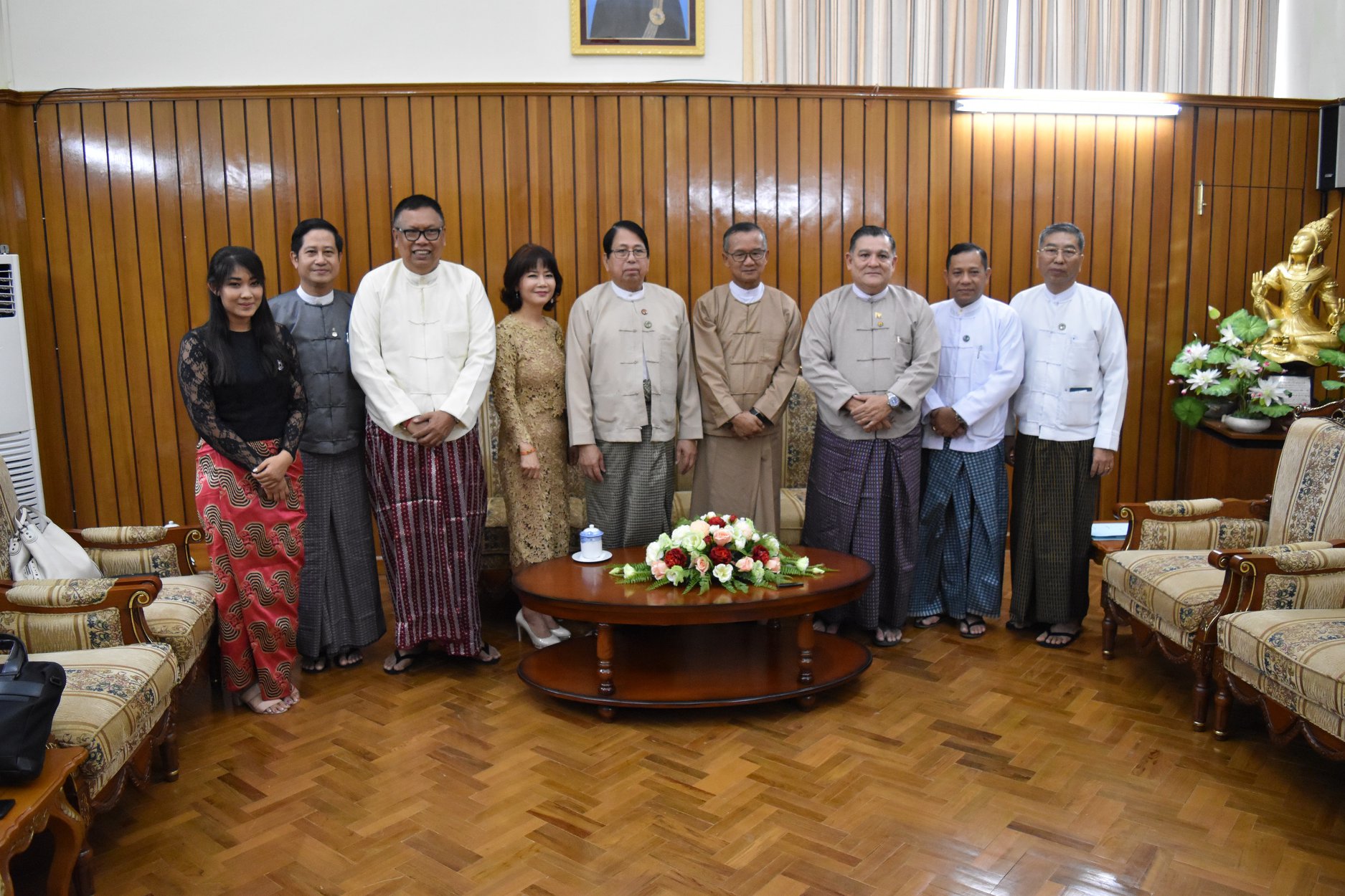 ၀တ္မႈန္ေရႊရည္ႏွင့္ ကိုရီးယားမင္းသား ေခါင္းေဆာင္ပါ၀င္သည့္ ႐ုပ္ရွင္႐ုိက္ကူးမည္