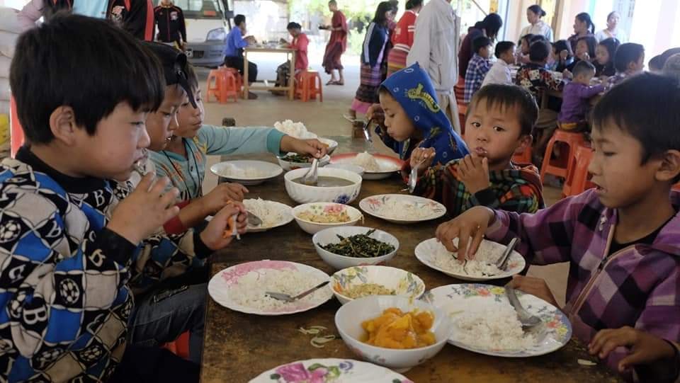 ေက်ာက္မဲၿမိဳ႕နယ္၌ တိုက္ပြဲေၾကာင့္ ေက်ာင္းသားမ်ား စစ္ေရွာင္စခန္းတြင္ စာေမးပြဲေျဖဆို
