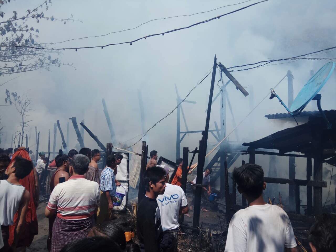 ေနျပည္ေတာ္၊ ပ်ဥ္းမနားတြင္  ေနအိမ္ ၈ လုံး မီးေလာင္