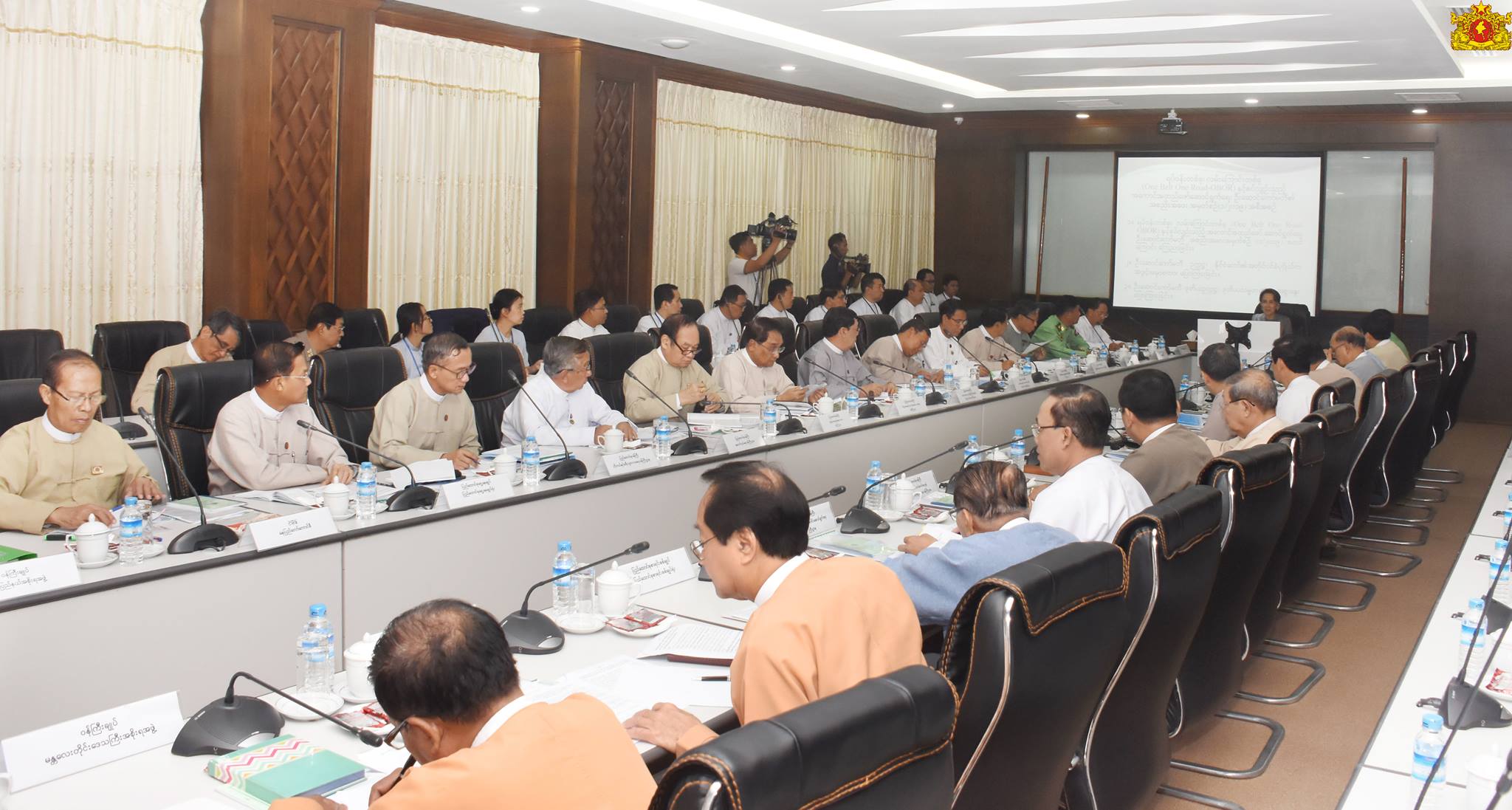 ရပ္၀န္းႏွင့္ပိုးလမ္းမစီမံကိန္း ၿငိမ္းခ်မ္းစြာအတူယွဥ္တြဲေရးမူ ၅ ရပ္ႏွင့္အညီ ေဆာင္ရြက္ေစလို