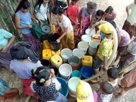 မ​ေကြးတိုင္​း ေႏြရာသီ ​ေသာက္​သံုး​ေရအခက္အခဲ ​ေက်းလက္​​ေျမ ပရဟိတအဖြဲ႔ ပံ့ပိုးကူညီ