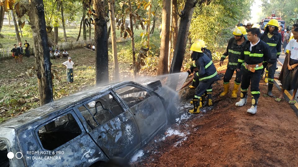 ရန္ကုန္-ျပည္လမ္း မီးေလာင္ကားထဲမွ လူ ၄ ဦးကုိ ကယ္ထုတ္ႏုိင္ခဲ့