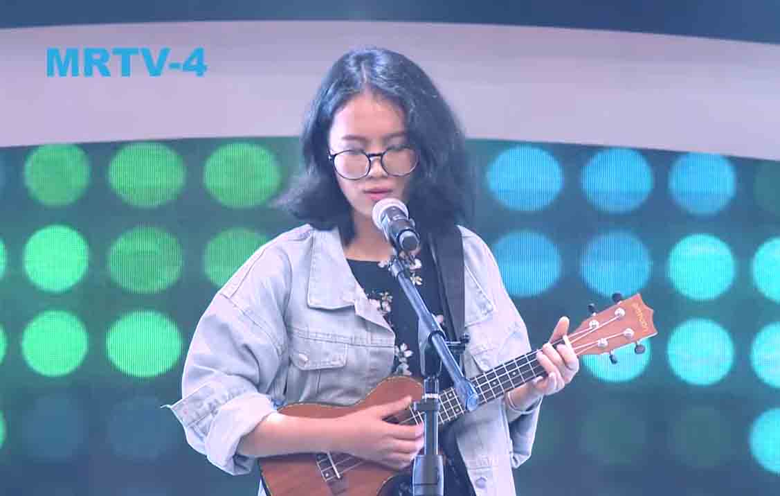 ပရိသတ္ကို ဖမ္းစားႏိုင္ခဲ့တဲ့ The Voice Myanmar ၿပိဳင္ပြဲ၀င္တေယာဆရာမေလး ခိုင္(႐ုပ္သံ)