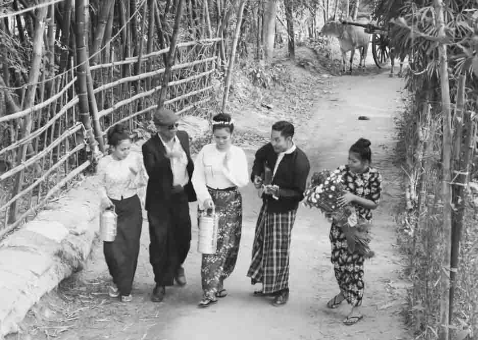 အစ္ကိုၿငိမ္းေမာင္ႏွင့္ ခင့္အေၾကာင္း(သို႔) နီနီခင္ေဇာ္၏ ပစ္တိုင္းေထာင္ သီခ်င္းသစ္ (႐ုပ္သံ)