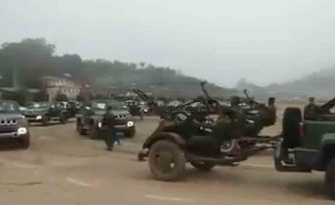 ‘ဝ’ ျပည္နယ္ ၿငိမ္းခ်မ္းေရး ႏွစ္ ၃၀ ျပည့္ပြဲအတြက္ စစ္ေရးေလ့က်င့္ (႐ုပ္သံ)