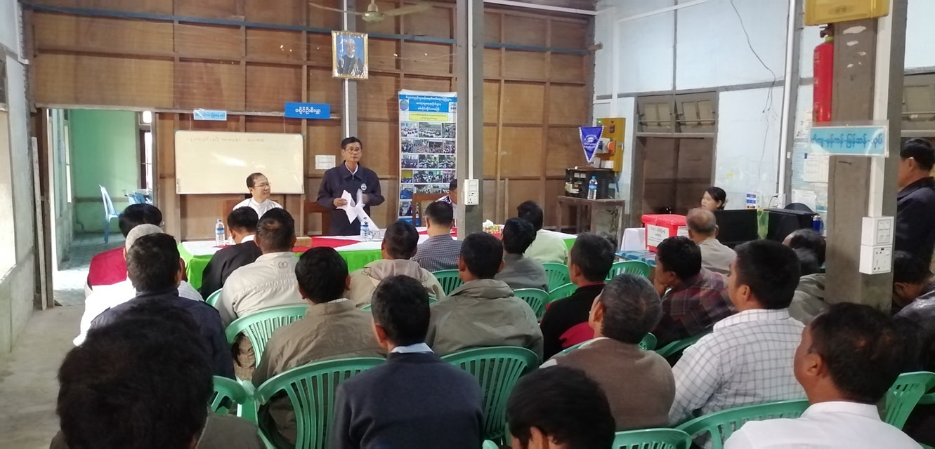 ဓာတုအနံ႔ေရာ စားသံုးဆီ ၈၀ ရာခိုင္ႏႈန္း ေစ်းကြက္တြင္ ေနရာရေန