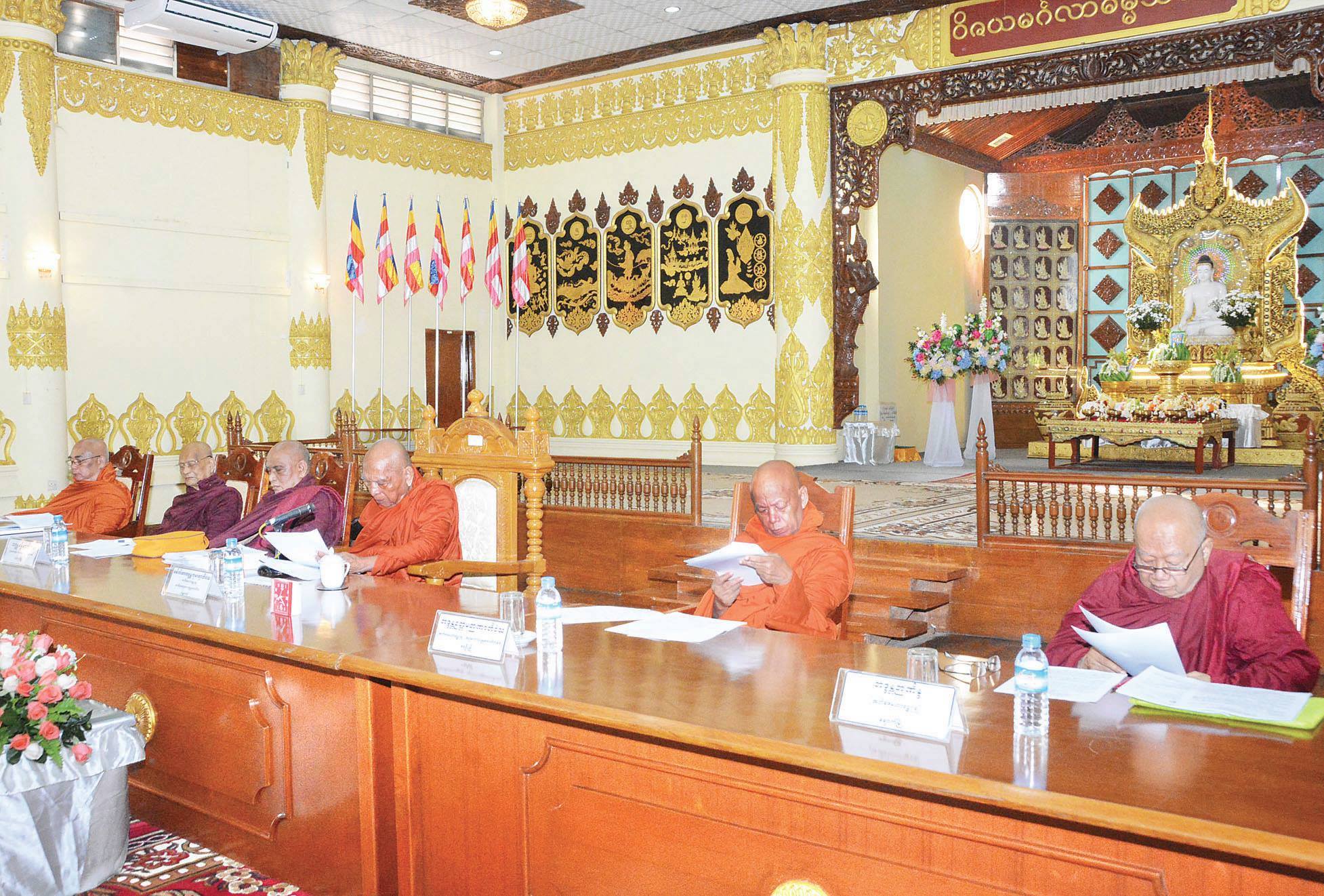 သာသနာ႔အလံကို ဆႏၵျပပြဲမ်ားတြင္ သံုးစြဲမႈ ႀကီးၾကပ္ေပးရန္  သံဃနာယကကို ေလွ်ာက္ထား