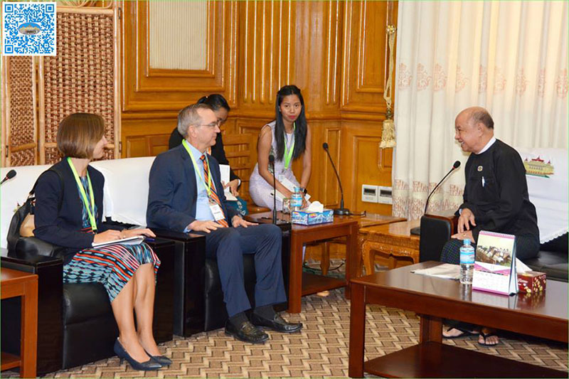 ဦးထြန္းထြန္းဟိန္ႏွင့္ အေမရိကန္၊ ေနာ္ေဝ သံအမတ္ႀကီးတုိ႔ လႊတ္ေတာ္ဥပေဒျပဳေရး ကိစၥရပ္မ်ား ေဆြးေႏြး