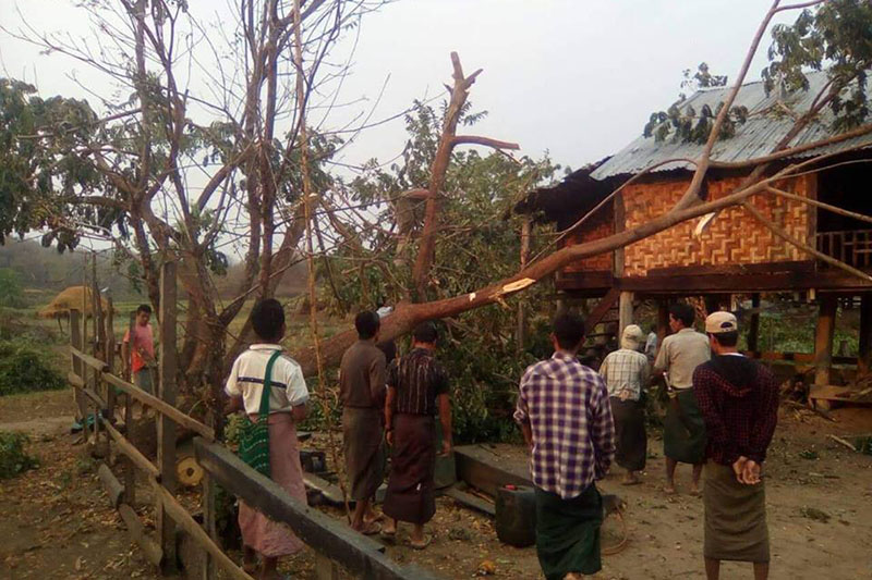ကေလးဝၿမိဳ႕နယ္တြင္ ေလျပင္းတိုက္ခတ္၍ ေနအိမ္အခ်ိဳ႕ႏွင့္ ဘုန္းႀကီးေက်ာင္း ပ်က္စီး