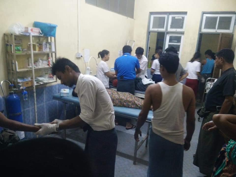 ေျမာက္ဦးၿမိဳ႕တိုက္ပြဲေၾကာင့္ လူ ၆ ဦးဒဏ္ရာရ၊ ေနအိမ္တလံုး မီးေလာင္