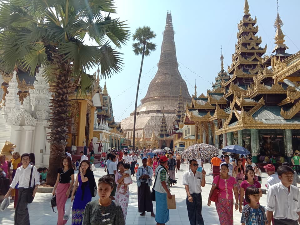 တ​ေပါင္​းလျပည့္ေန႔ ​ေရႊတိဂံု​ေစတီ​ေတာ္​ျမင္ကြင္း (ဓာတ္ပံု)
