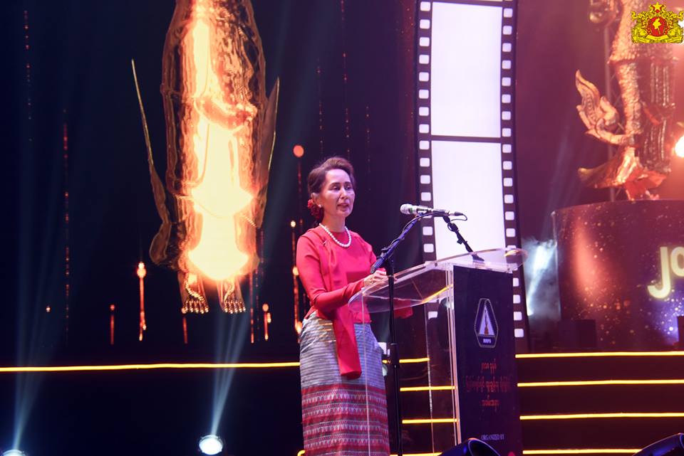 ႐ုပ္ရွင္မ်ားကေပးတဲ့ ၾသဇာဟာ လူအမ်ားရဲ႕ စိတ္ႏွလုံးကို အမ်ားႀကီး လႊမ္းမိုးႏိုင္ပါတယ္ - ေဒၚေအာင္ဆန္းစုၾကည္