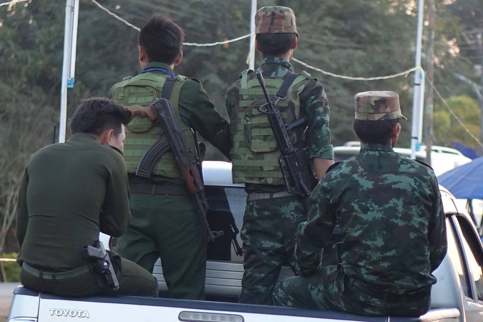 ထိန္းခ်ဳပ္ဖို႔ ခက္ခဲေနတဲ့ ျမန္မာနယ္စပ္က လက္နက္ေစ်းကြက္