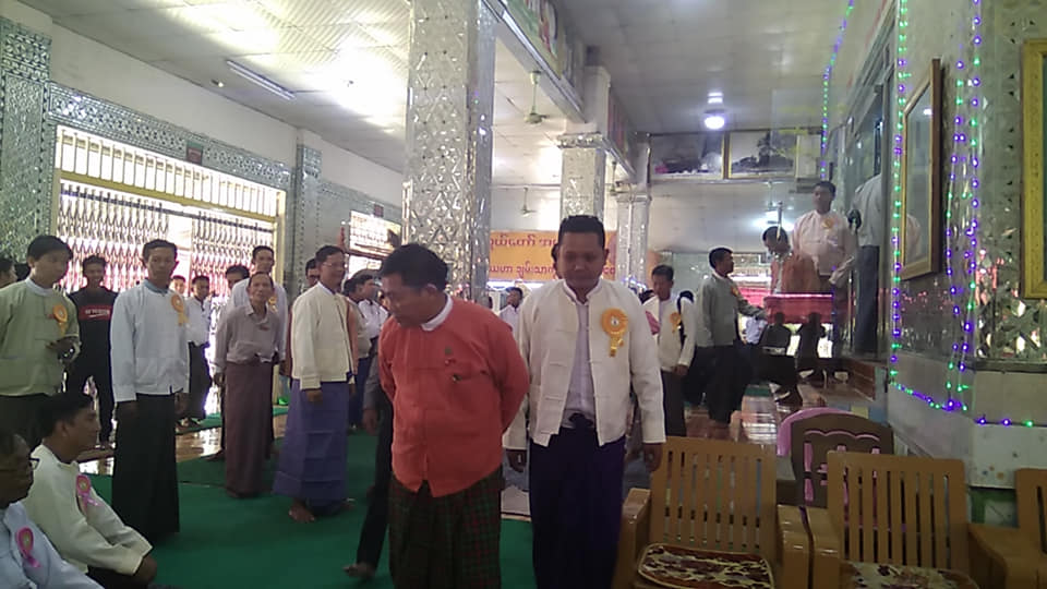ဗုဒၶျမတ္စြယ္ေတာ္ဖြင့္ပြဲ  ပဋိပကၡျဖစ္ပြား၍ ပဲခူး၀န္ႀကီးခ်ဳပ္ လုံျခံဳေရးအင္အားျဖင့္လာေရာက္