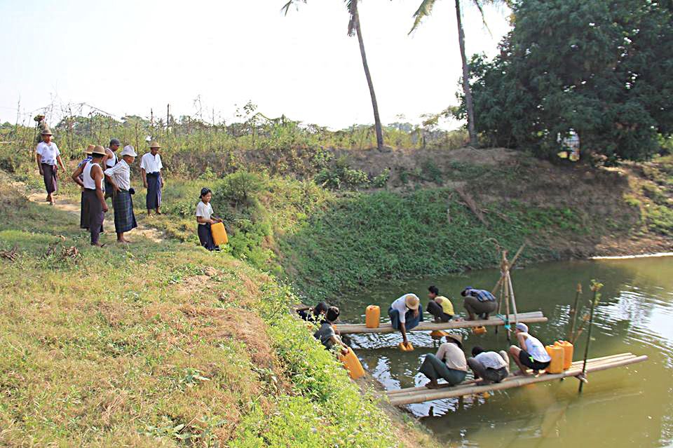 ေညာင္ေလးပင္ၿမဳိ႕နယ္၌ လူဦးေရ ၃၀၀၀ ေက်ာ္ ေသာက္သံုးေရရွားပါးမႈ အခက္ႀကံဳေန