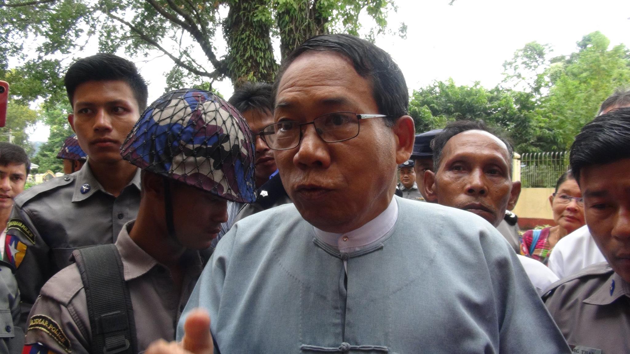 ေဒါက္တာေအးေမာင္ႏွင့္ စာေရးဆရာေဝဟင္ေအာင္တို႔ကို အင္းစိန္ေထာင္ ေျပာင္းေရႊ႕