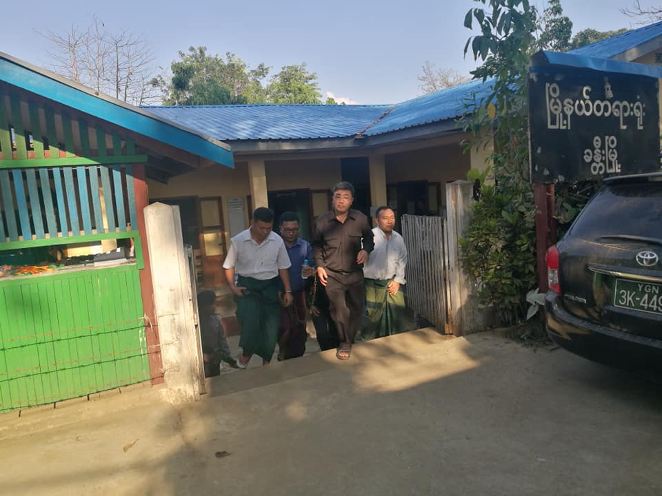 နာဂလက္နက္ကုိင္တပ္ဖြဲ႔၀င္ ၅ ဦးကုိ ဒုတိယအႀကိမ္ ႐ုံးထုတ္