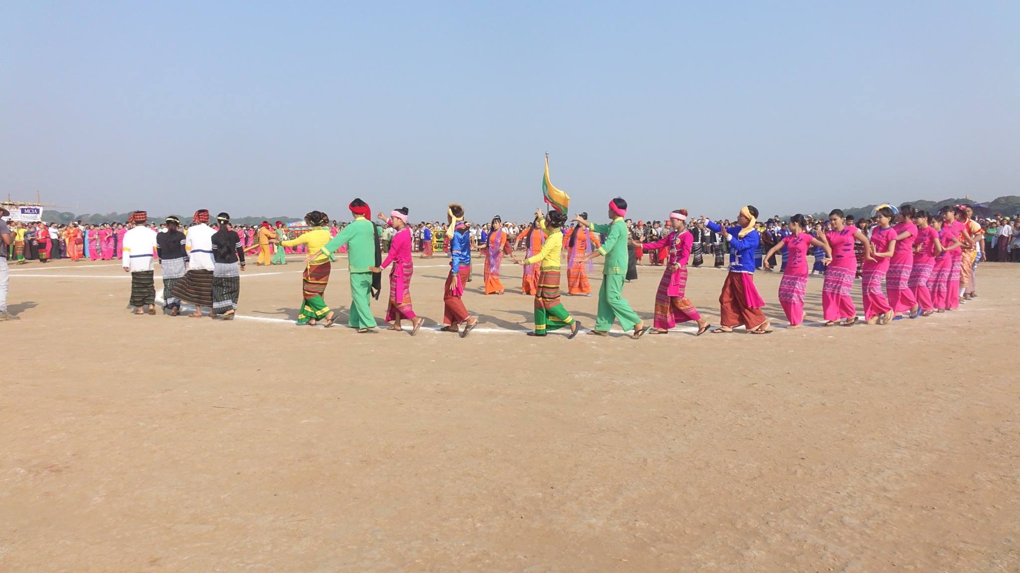 စစ္ကိုင္းတုိင္းတြင္ တိုင္းရင္းသားစာေပ ၁၇ မ်ိဳး သင္ၾကားေပးေန