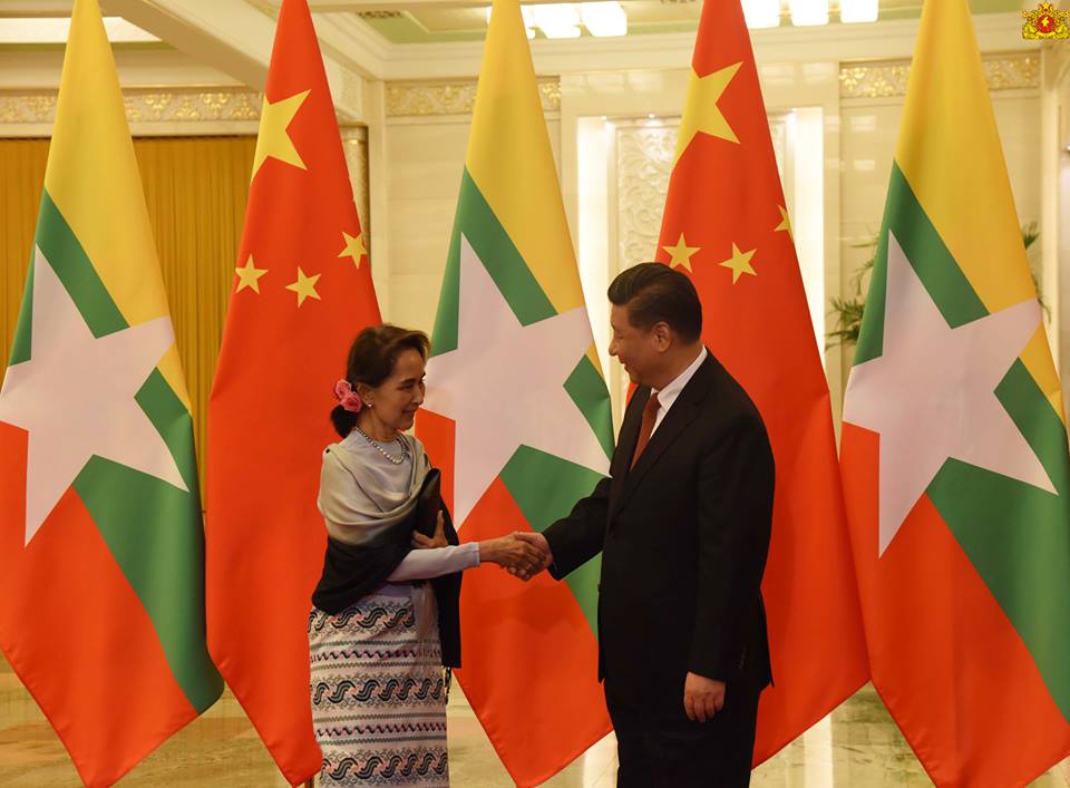 ႏိုင္ငံေတာ္အတိုင္ပင္ခံပုဂၢိဳလ္ႏွင့္ တ႐ုတ္သမၼတေတြ႔ဆံု၊ ျမန္မာကို ယြမ္ေငြ သန္း ၁ဝဝဝ ကူညီေပးေရး ေဆြးေႏြး