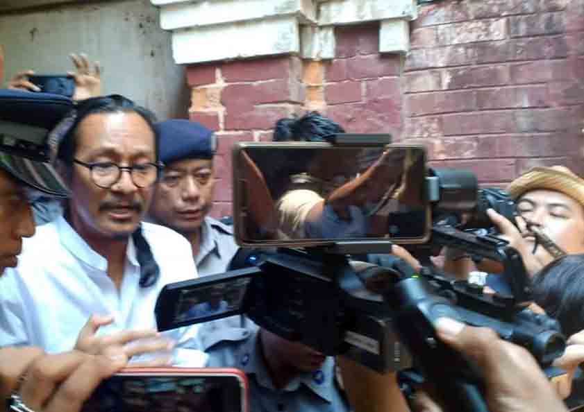 “ေတာ္ေတာ္ၾကည္ညိဳေနပါၿပီ”ဟု အာမခံပယ္ခ်ခံရသည့္ ဒါ႐ုိက္တာ မင္းထင္ကုိကိုႀကီးေျပာ