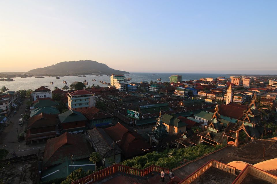 သဘာ၀ပတ္၀န္းက်င္ထိခုိက္မႈေၾကာင့္ ျမိတ္ငါးမႈန့္နွင့္ေက်ာက္မီးေသြး စက္႐ုံမ်ားကုိ ဆနၵျပမည္