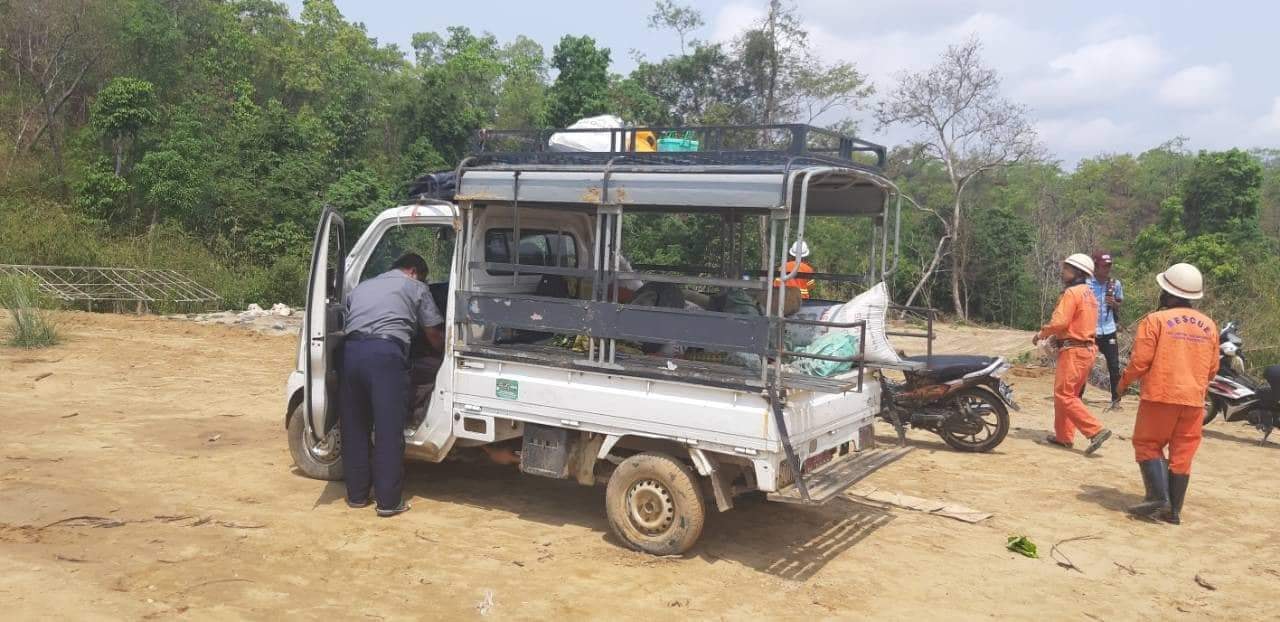 မင္းကင္းၿမိဳ႕မကားလမ္းမေပၚတြင္ ခရီးသည္ယာဥ္တိမ္းေမွာက္၊ ၄ ဦးဒဏ္ရာရ