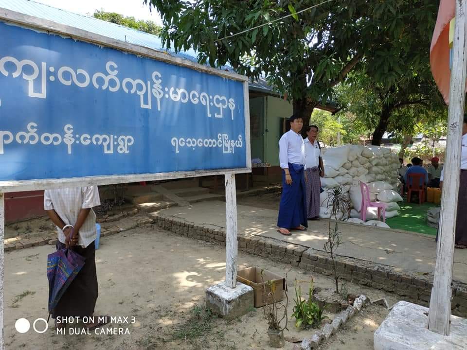 ေက်ာက္တန္းေက်းရြာသား ၃၅ ဦး ထပ္​မံလြတ္​​ေျမာက္၊ ၄ ဦးကို ရဲစခန္းပို႔ေဆာင္​