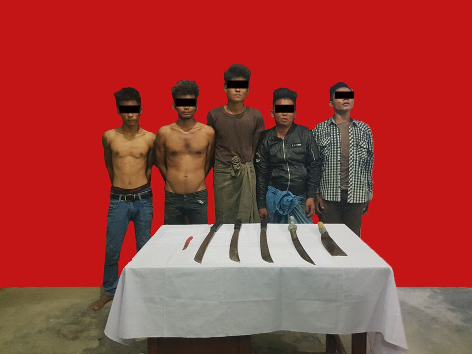 မႏၱေလးတြင္ ၆ ရက္အတြင္း တုတ္၊ ဓား လက္နက္ကုိင္သူ ၁၀၀ ေက်ာ္ ဖမ္းမိ
