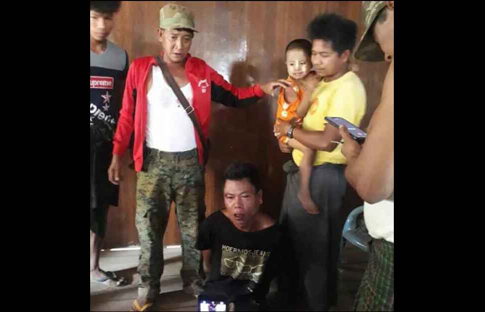 ဖားကန္႔တြင္ ကေလးငယ္ ခိုးယူသူကုိ ရြာသားမ်ား ဖမ္းဆီး