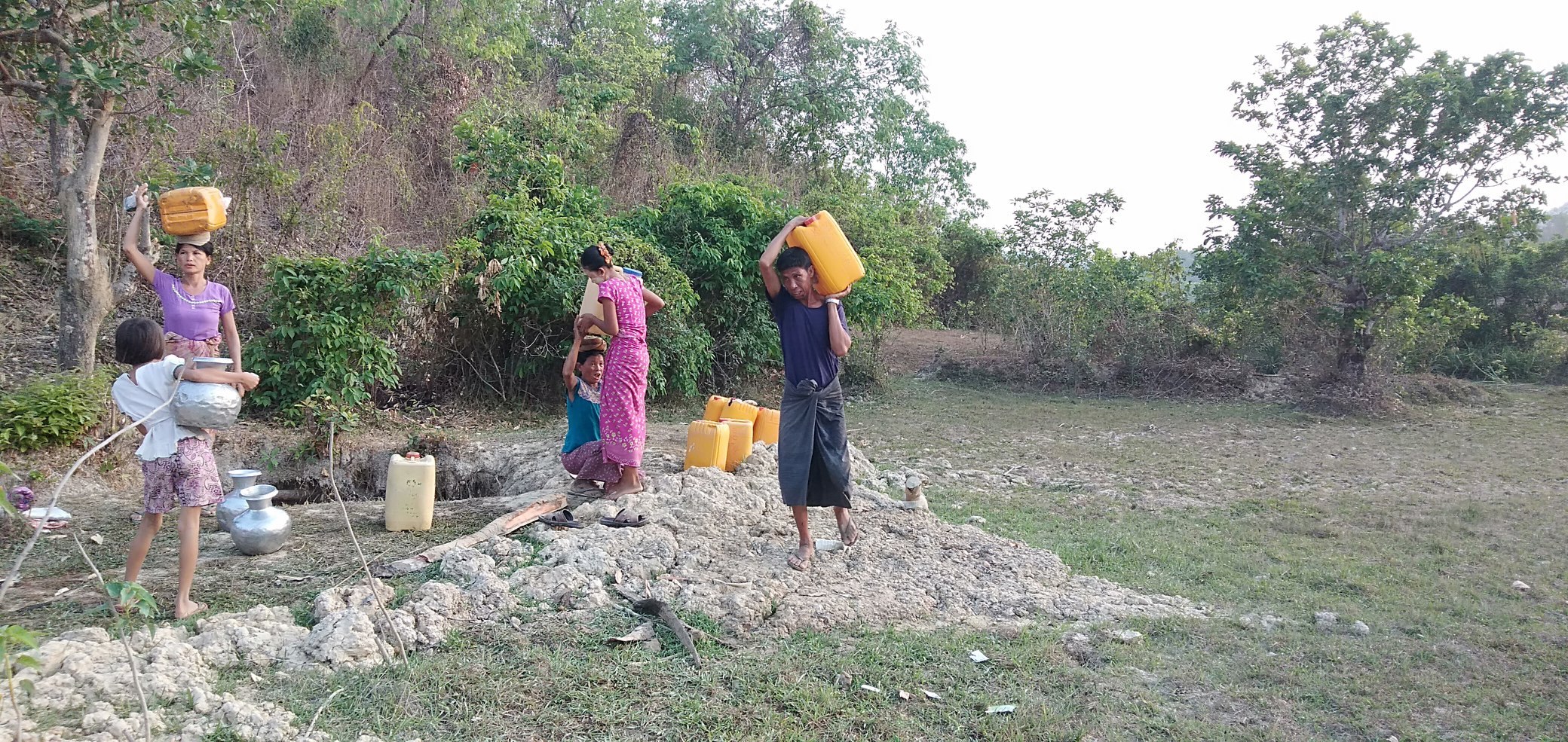 ရခိုင္ျပည္နယ္ ေက်းရြာအခ်ဳိ႕တြင္ ေသာက္သုံးေရရွားပါးေန