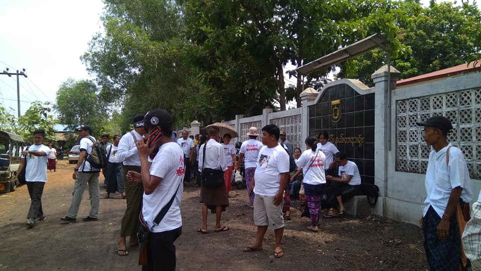 ဗိုလ္ႀကီးေဟာင္း ေနမ်ိဳးဇင္ တရား႐ံုးကို သပိတ္ေမွာက္