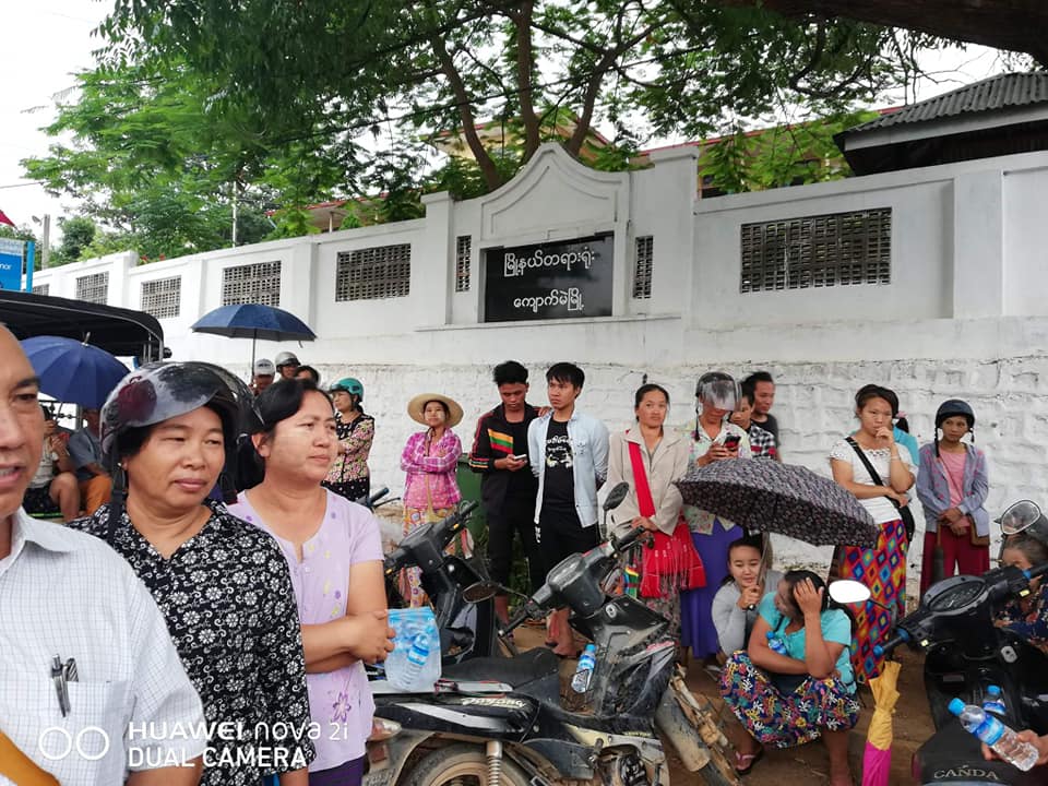 ေက်ာက္မဲၿမဳိ႕နယ္ ရပ္ေက်းအုပ္ခ်ဳပ္ေရးမႉး ၁ဦးကို မတရားအသင္းဆက္သြယ္မႈျဖင့္ စစ္တပ္ဖမ္းဆီး  