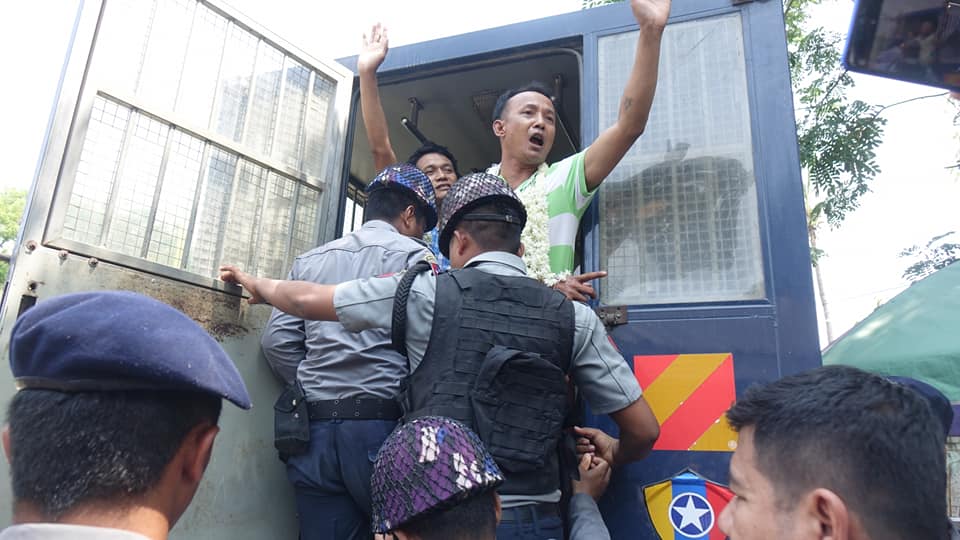 သတင္းေထာက္ ၁ ဦးႏွင့္ ေအာင္သေျပရြာသား ၂ ဦးကို ခ်ဳပ္ရက္ ရမန္ ထပ္ယူ