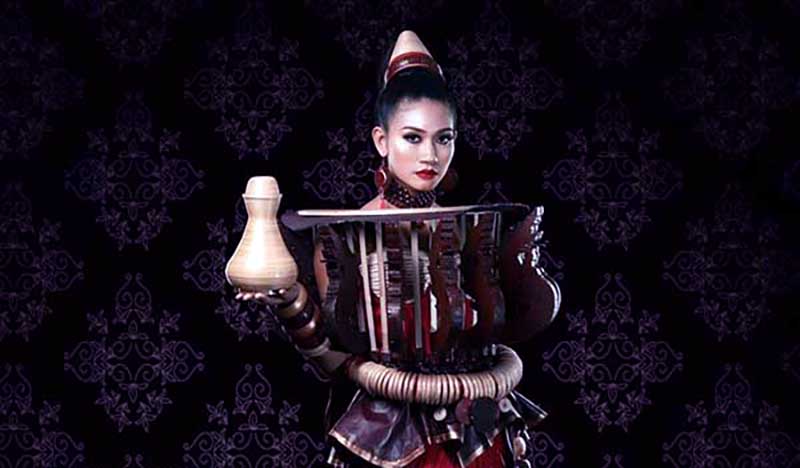ႏွီးေဒါင္းလန္း၀တ္စံုျဖင့္ National Costume Winner ဆုရ မုံရြာအလွမယ္