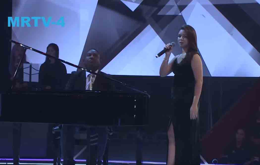 ပရိသတ္မဲျဖင့္ The Voice Myanmar Live Show အဆင့္ကို ျဖတ္ေက်ာ္ႏိုင္ခဲ့သည့္ Melody Khong (႐ုပ္သံ)