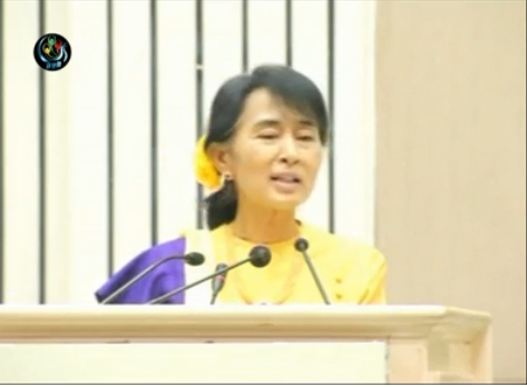 ဒီမိုကေရစီ ပန္းတိုင္မေရာက္ေသးဟု ေဒၚေအာင္ဆန္းစုၾကည္ ေျပာၾကား