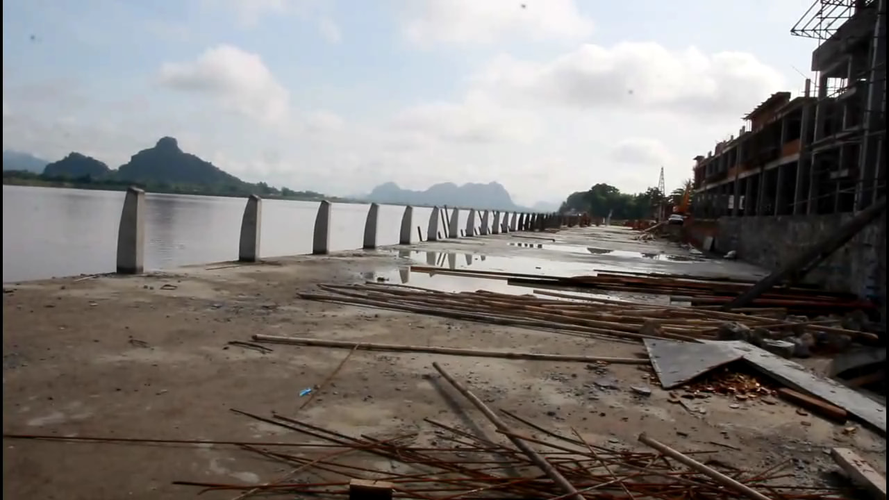 ဘားအံ ကမ္းနားလမ္းစီမံကိန္းအေပၚ ေ၀ဖန္မႈ UHM ကုမၸဏီ ရွင္းလင္း