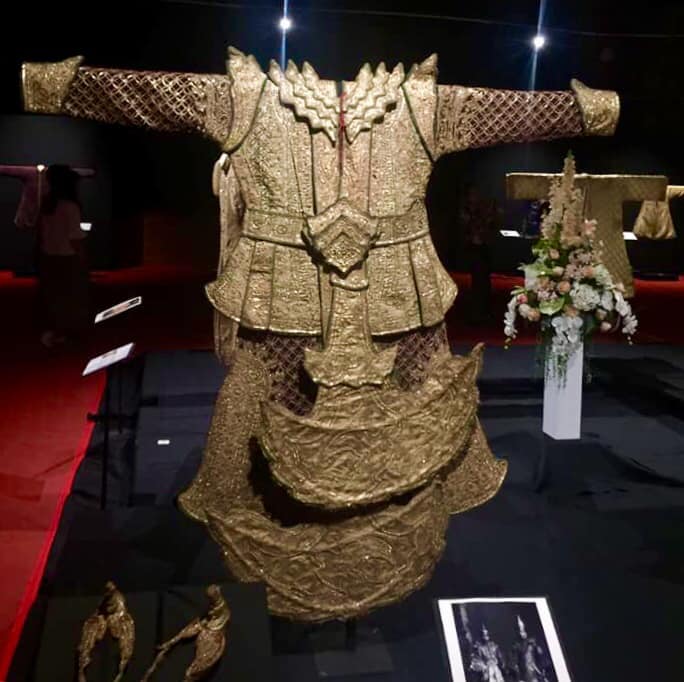 ႏွစ္ေပါင္း ၁၀၀ ေက်ာ္ သက္တမ္းရွိ ရွမ္းေစာ္ဘြား ရွားပါးဝတ္စုံမ်ား ျပသ