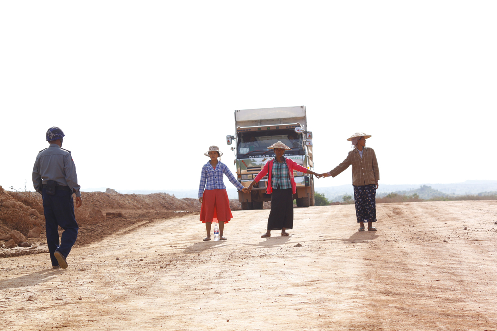 လက္ပန္းေတာင္းေတာင္ေၾကးနီစီမံကိန္း ရပ္တန့္ေရး သပိတ္စခန္းဖြင့္ ဆနၵျပ