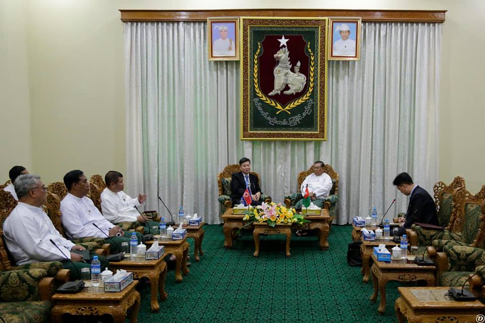 ၾကံ့ခိုင္ေရးပါတီႏွင့္ ေျမာက္ကုိရီးယားသံအမတ္တို႔ ေတြ႔ဆံုေဆြးေႏြး