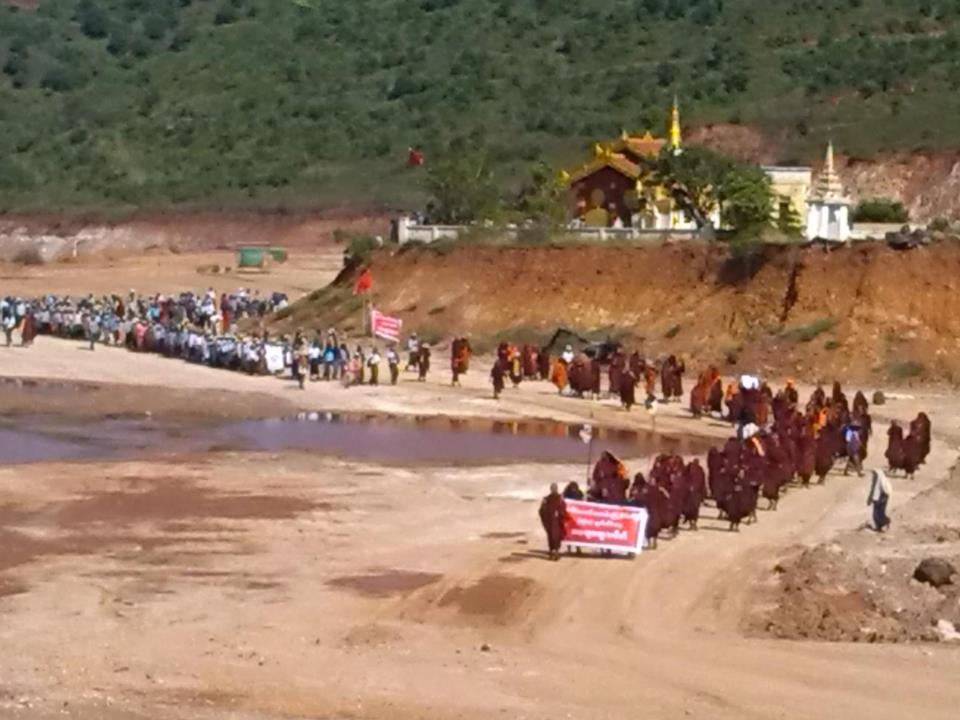 ေၾကးနီစီမံကိန္း လုံး၀ရပ္ဆုိင္းေရး ၃ ရက္ေျမာက္ ဆနၵျပ