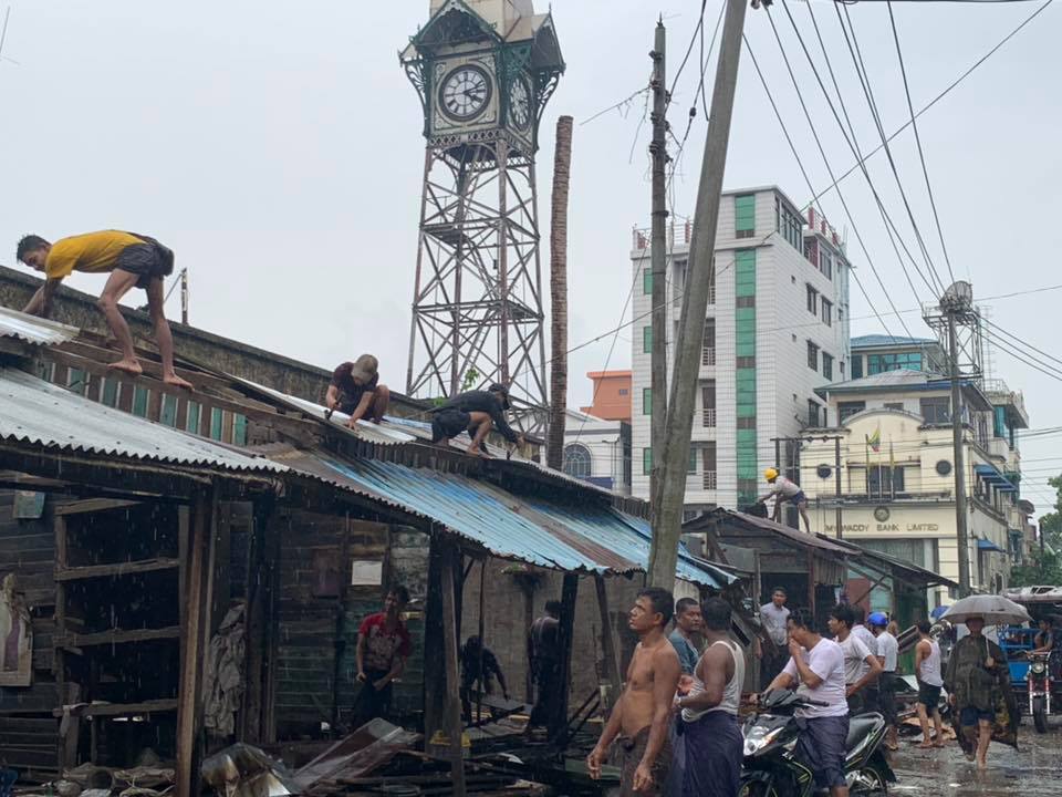 စစ္ေတြၿမိဳ႕က ေစ်းဆိုင္ခန္း ၇၀ ေက်ာ္ကို ဖယ္ရွား