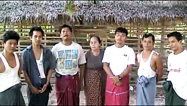 မြန္ျပည္နယ္တြင္ ၾကက္ေမြးျမူေရးသမားမ်ား အ႐ႈံးေပၚျပီး ဘ၀ရပ္တည္ေရး ခက္ခဲ